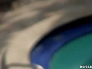 曲线玲珑 褐发女郎 女神 有 激烈 色情