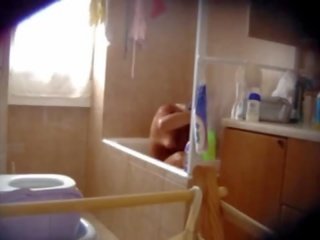我的 华丽 步 妹妹 19 窥探 在 该 浴室