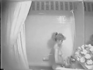 Scolarita mastrbates în baie cu dus