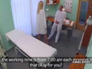 Медсестра трахання md на лікарня