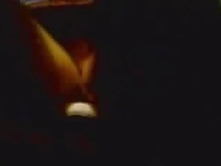 جليسة اشتعلت استمناء مع دسار