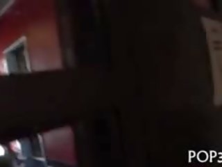 מַקסִים נוער מתרחב שלה רגליים שיערי ל נַקָר