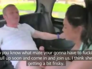 Uly emjekli aýaly in 3 adam in fake taxi