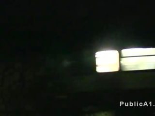 Tätowierung feature fickt draußen pov