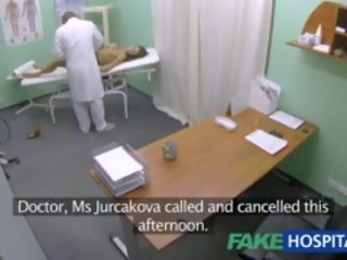 Fakehospital überlegen damsel mit groß titten wird ärzte behandlung