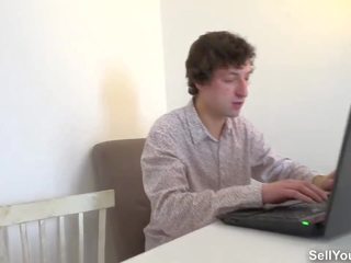 Πωλούν σας gf - σύζυγος watches νέος σύζυγος γαμώ: ελεύθερα xxx συνδετήρας 50