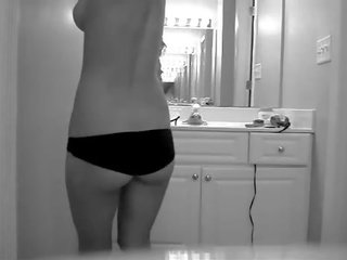 8290852 video 2