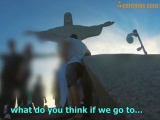 Tremendous x ซึ่งได้ประเมิน คลิป ด้วย a คนบราซิล harlot picked ขึ้น จาก christ the redeemer ใน ริโอ de janeiro